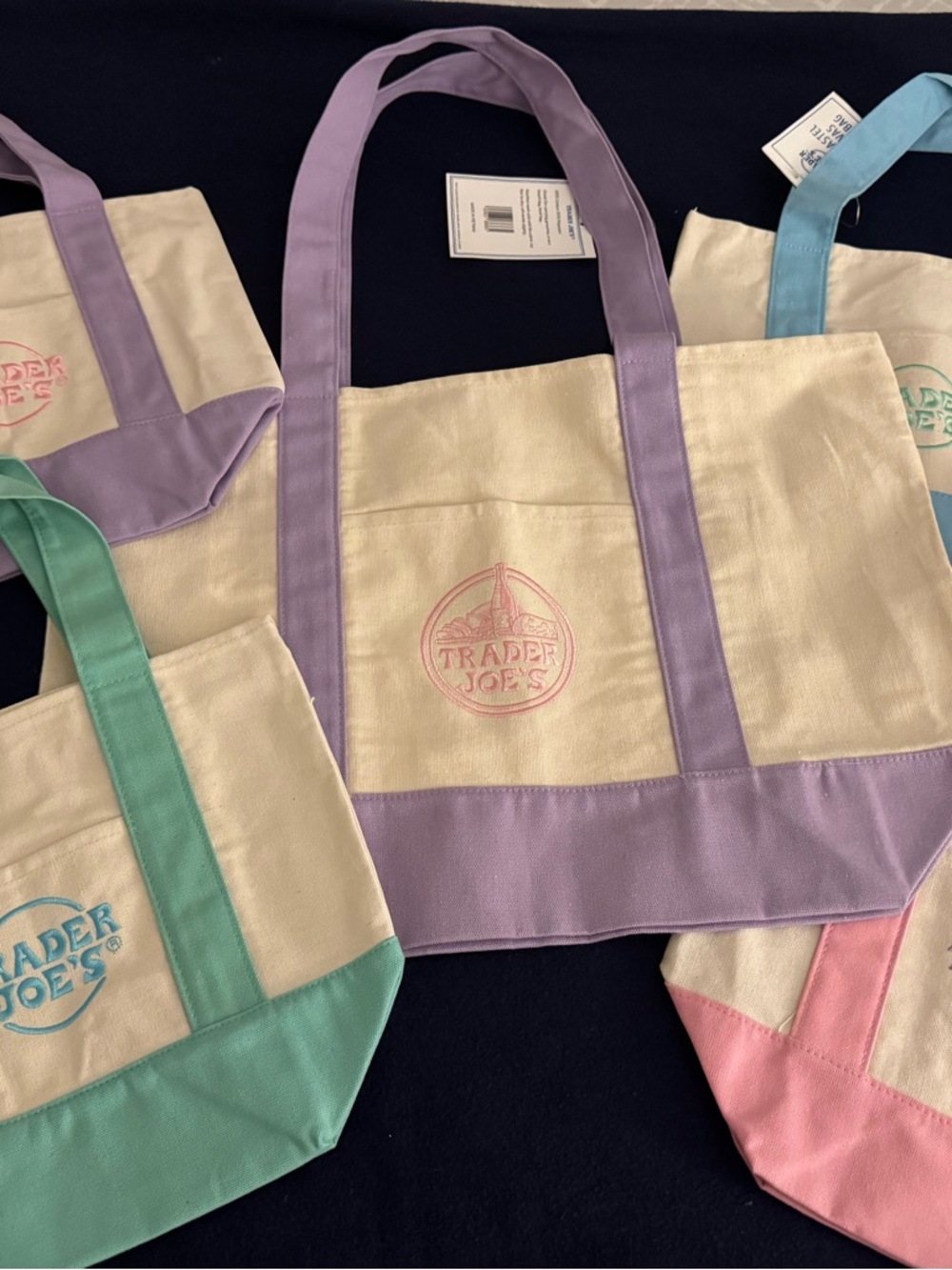 Trader Joe's Canvas Tote bags. One large & 4 small  Set of 5. NEW